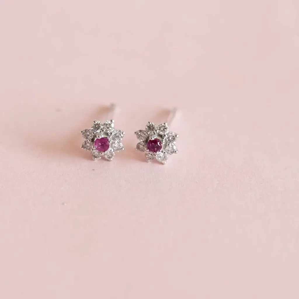 [3548] Aretes Flower Rubi And Diamond