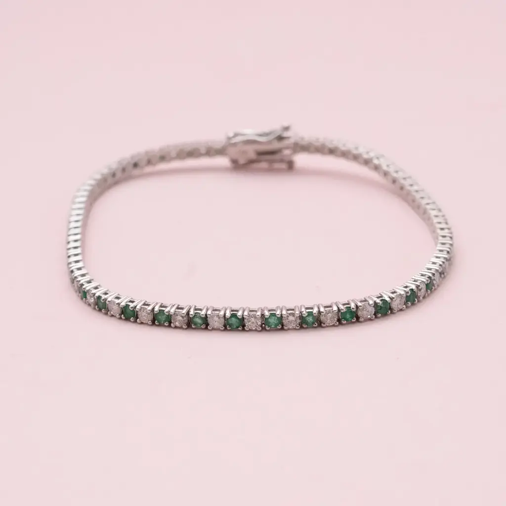 Tennis Emerald And Diamond Espacios