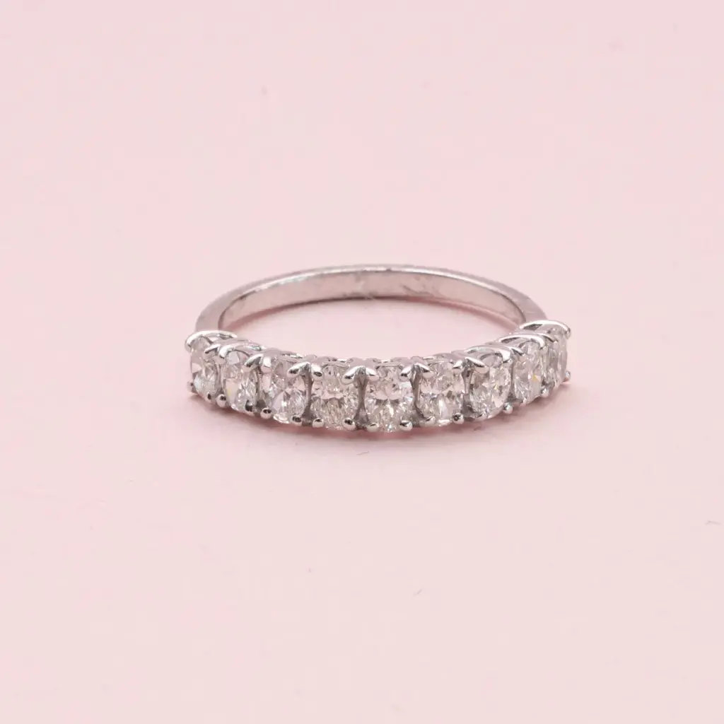 Anillo Oval Daimond Medio