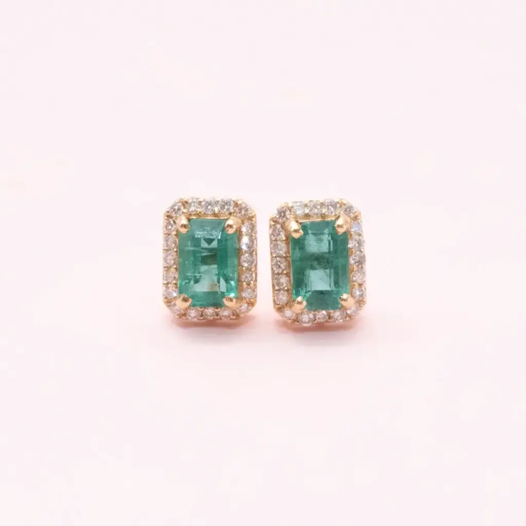 Aretes Square Emerald Diamond