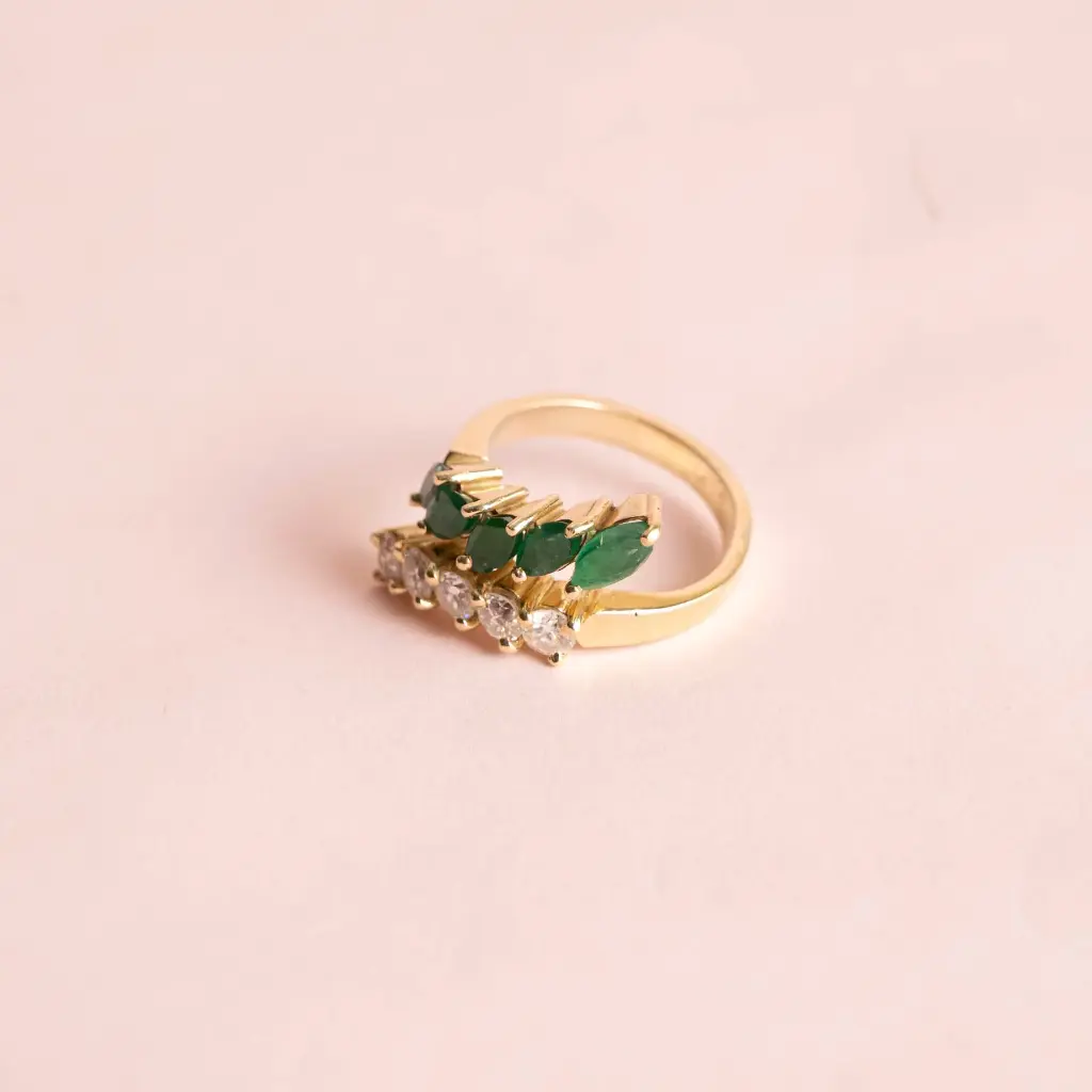 Anillo Emerald/Diamond Doble Hojas