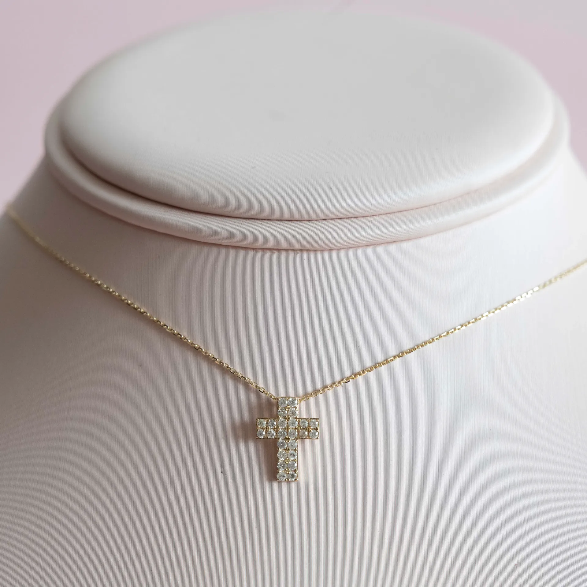 Necklace Cross Yellow Diamond