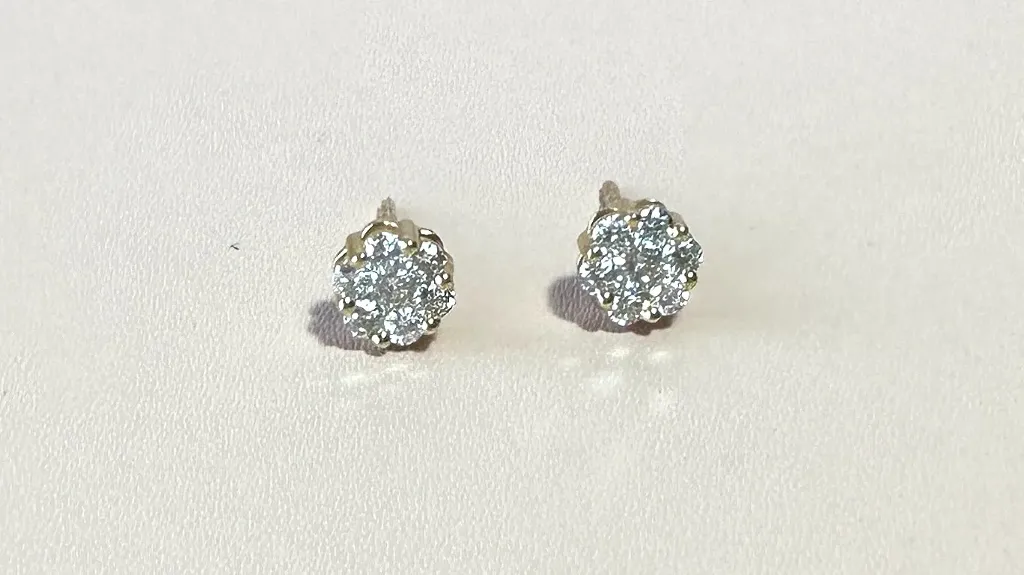 Aretes Stud Diamond Flower