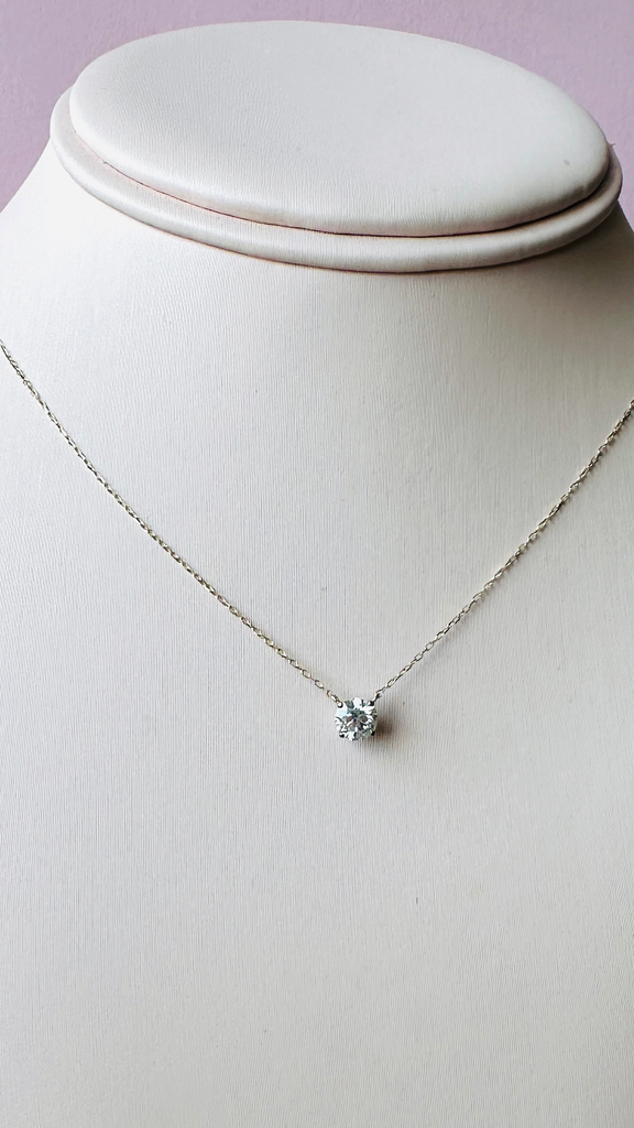 Necklace Solitario