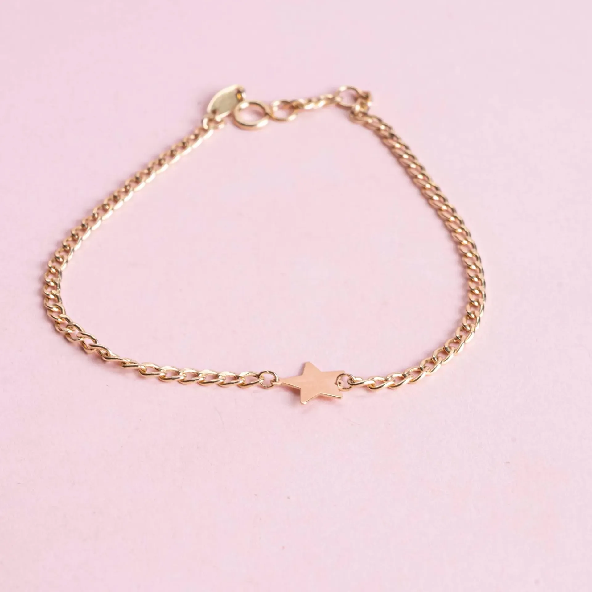 Gold Star Curbed Link Bracelet
