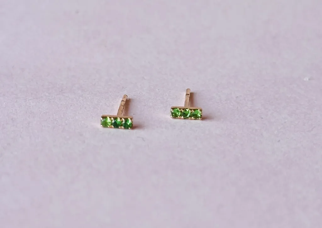 [4981] Aretes Garnet 3 pc