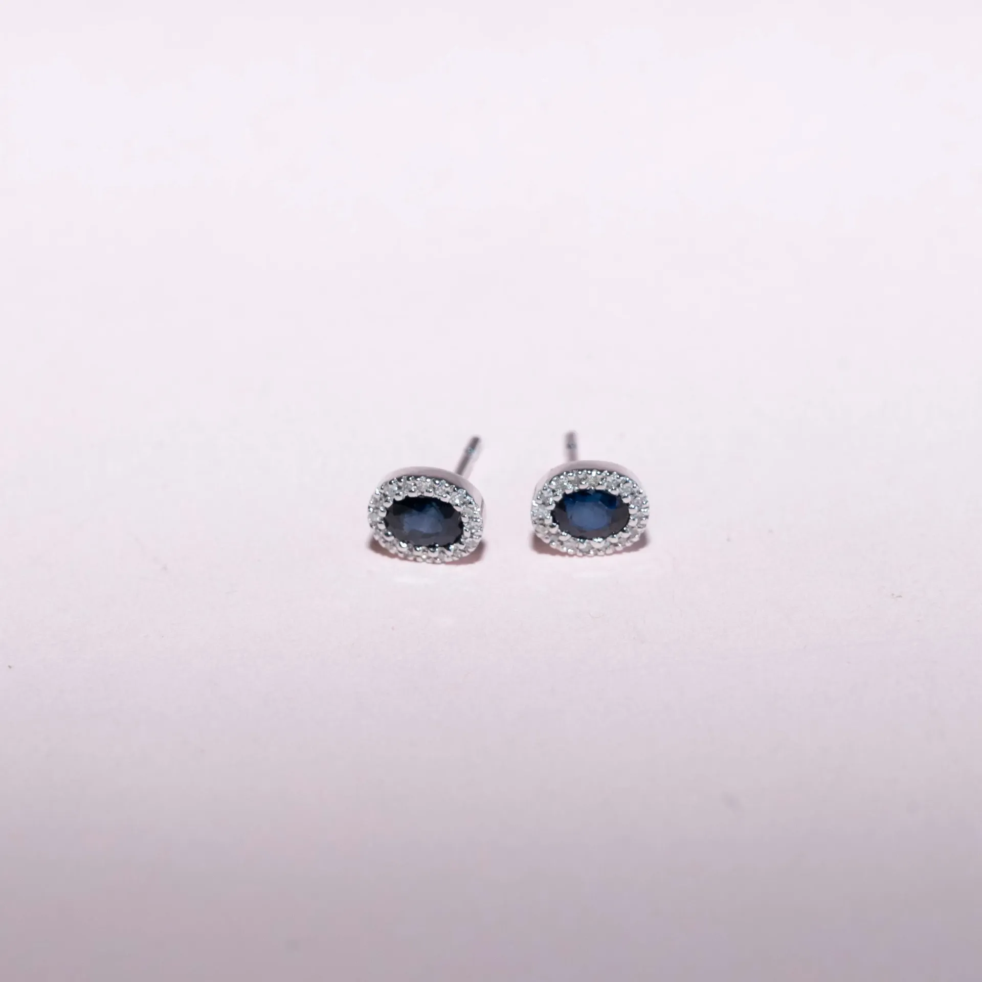 Aretes Sapphire Blue Oval Diamond