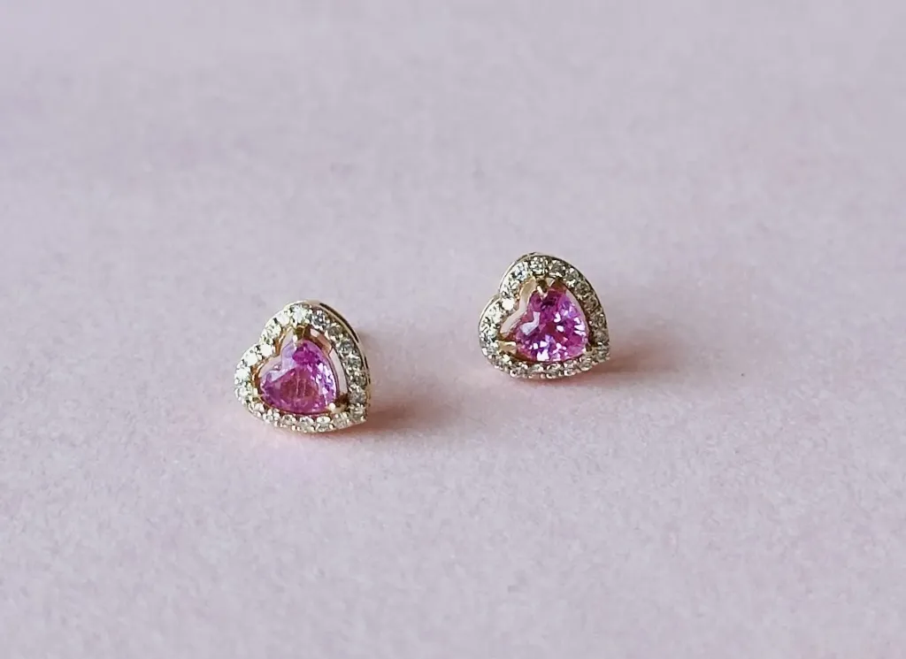 [5092] Diamond Pink Sapp Studs Heart Hallo