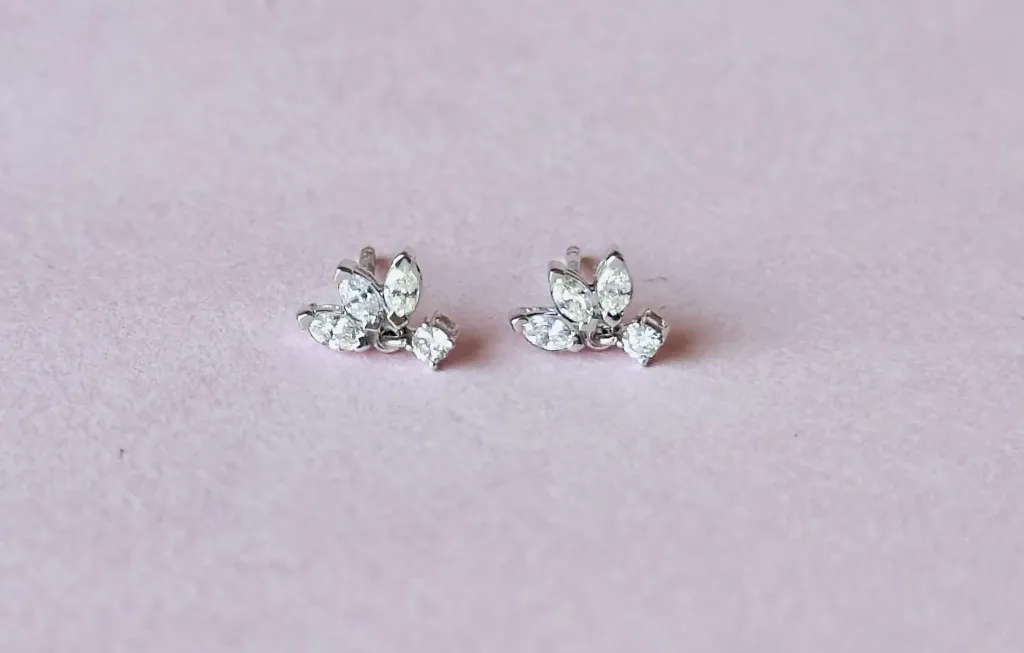 [5129] Gold Marquise Diamod Earring