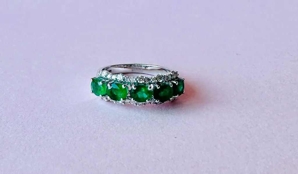 [5263] Anillo Emerald Diamond