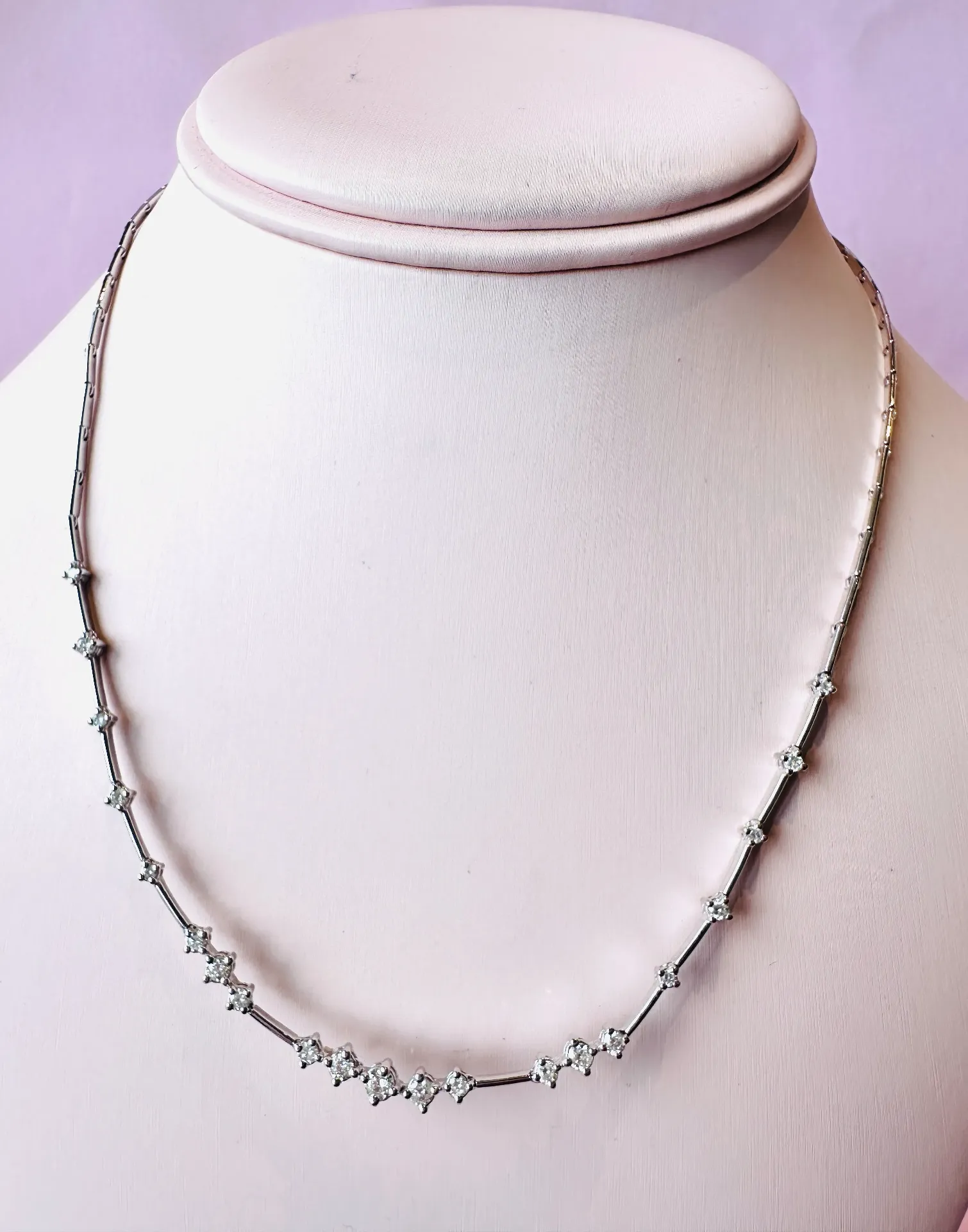 Necklace Rigido Diamond White Exagono