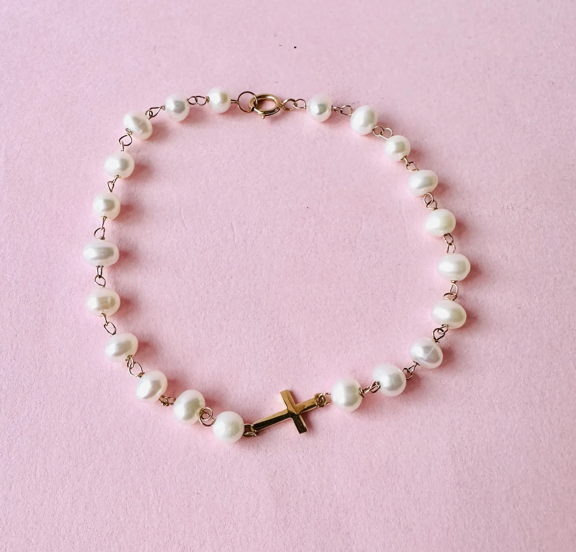 [5400] Miniature Cross Pearl Bracelet