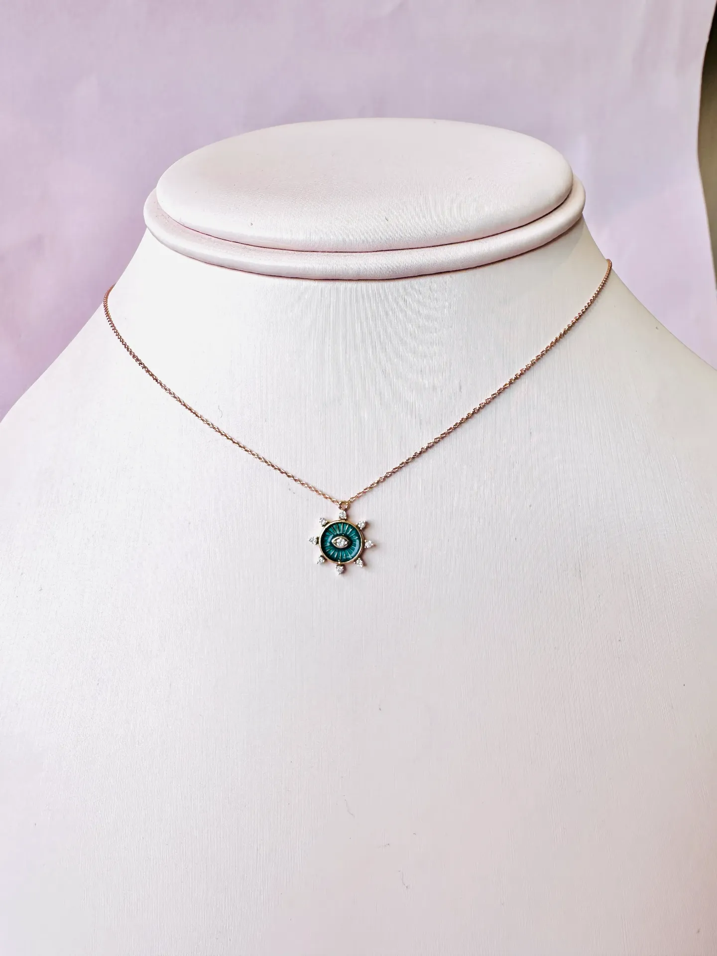 Circle Eye Diamond